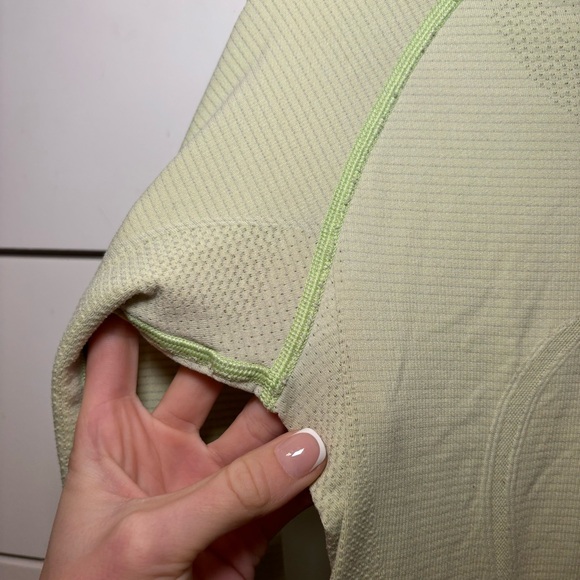 Lululemon Run Swiftly Tech Long Sleeve
Yellow / Light Green - Picture 10 of 12